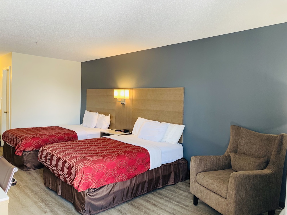 Econo Lodge Crystal Coast 14/32