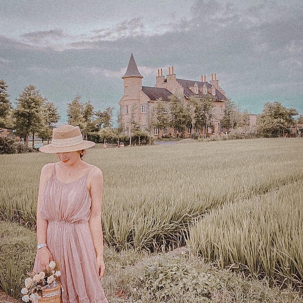 Chateau De France 46/50