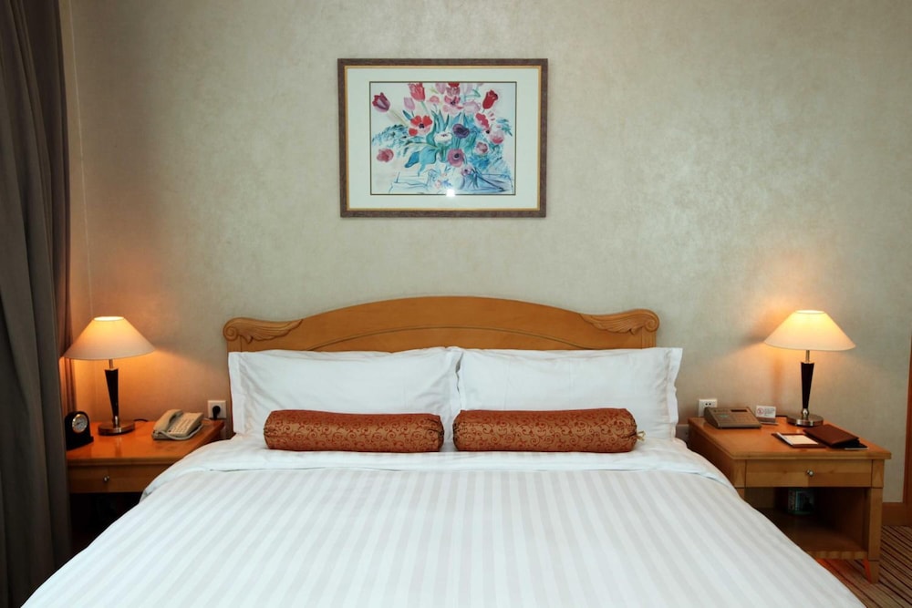 Beijing Hotel 18/50