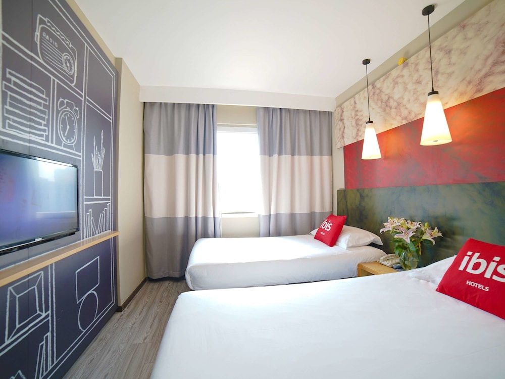 Ibis Chengdu Kehua 10/39