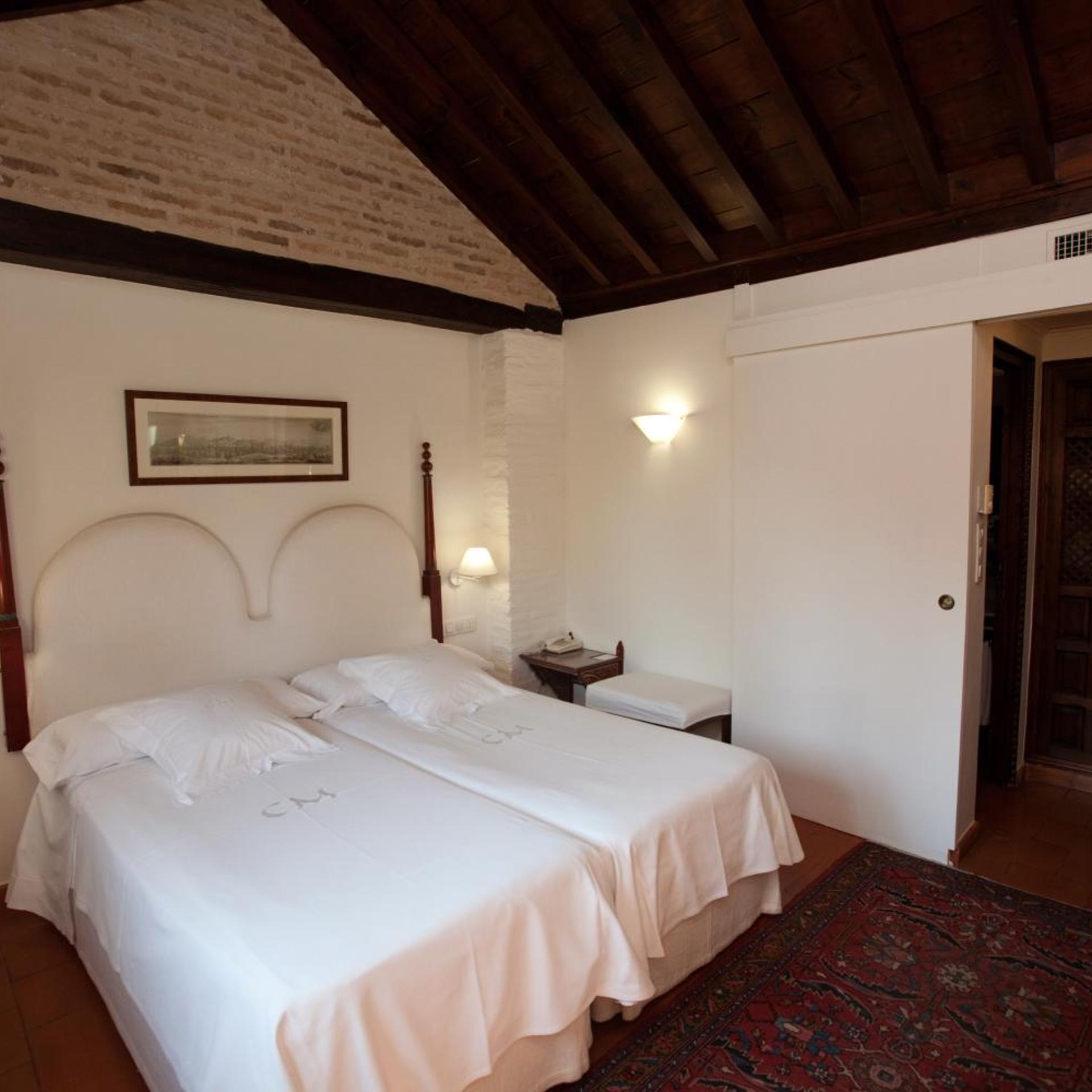 Superior, Double or Twin Bed, Lateral Side Alhambra View