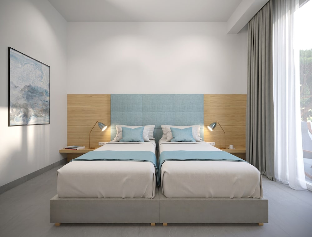 Poseidon Hotel 15/50