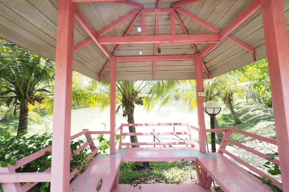Baan Suan Resort Juree Punsuk 36/40