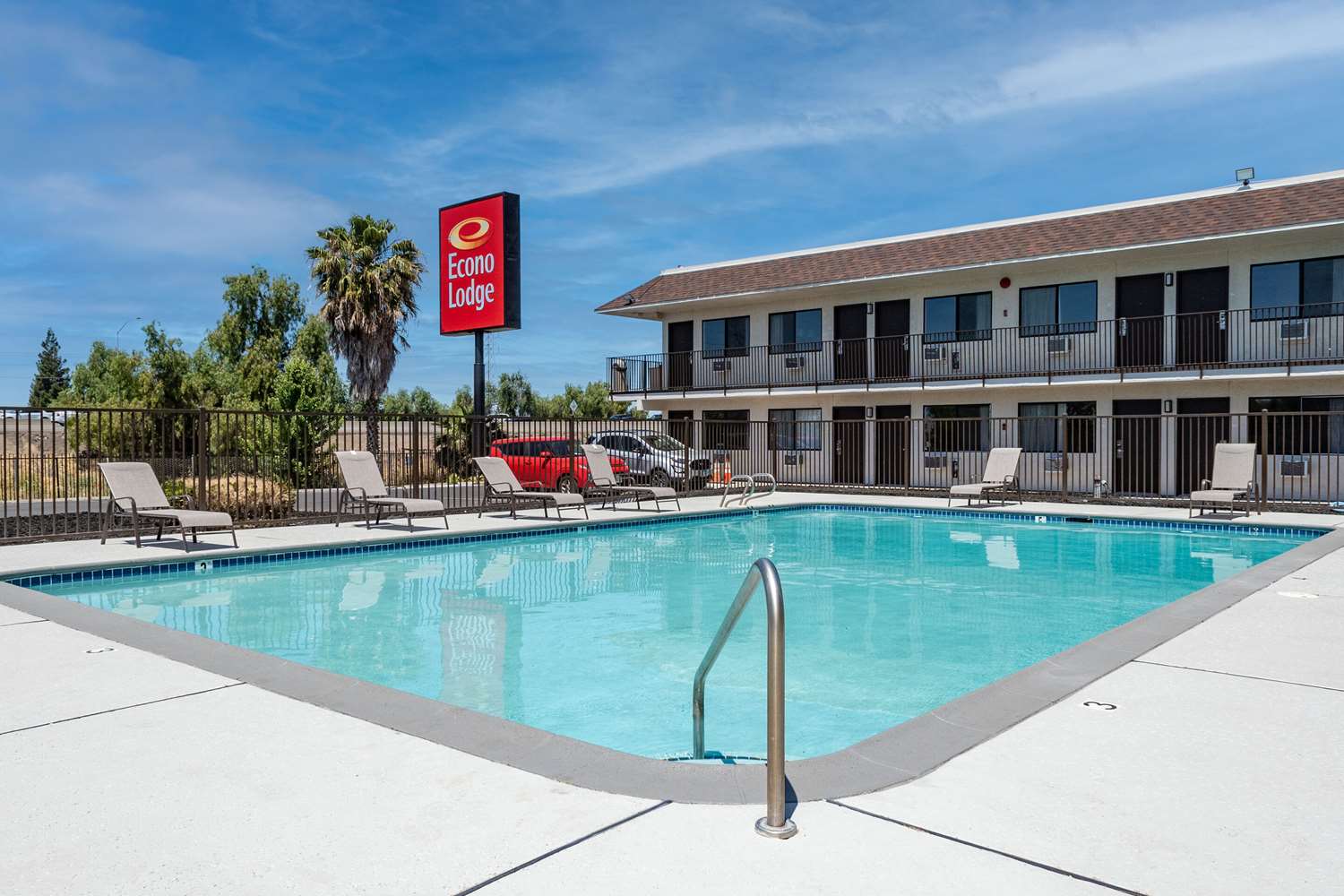 Econo Lodge Stockton near I-5 Fairgrounds 3/21