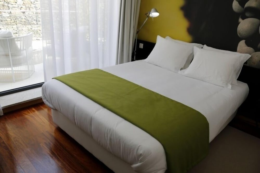 LBV HOUSE HOTEL 10/50