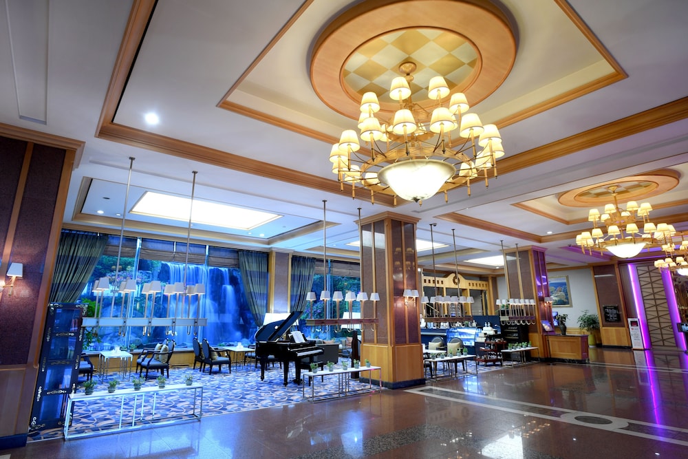 Jeju Oriental Hotel & Casino 56/65