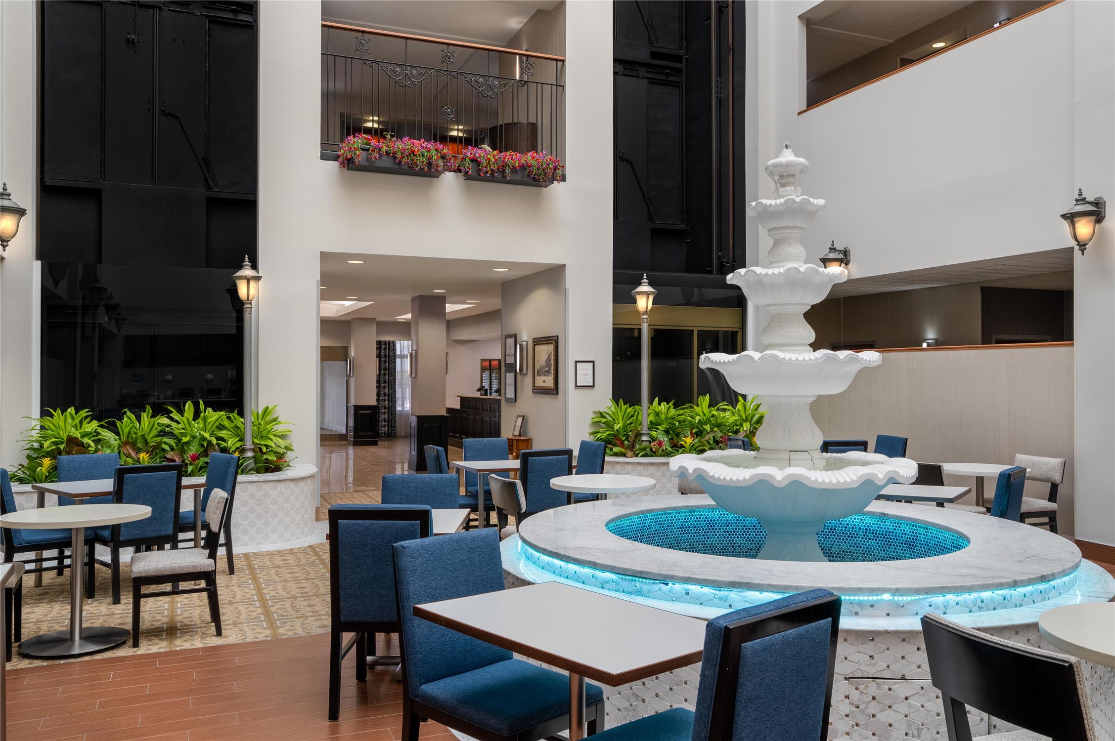 Hampton Inn And Suites Rockville Centre 70/85