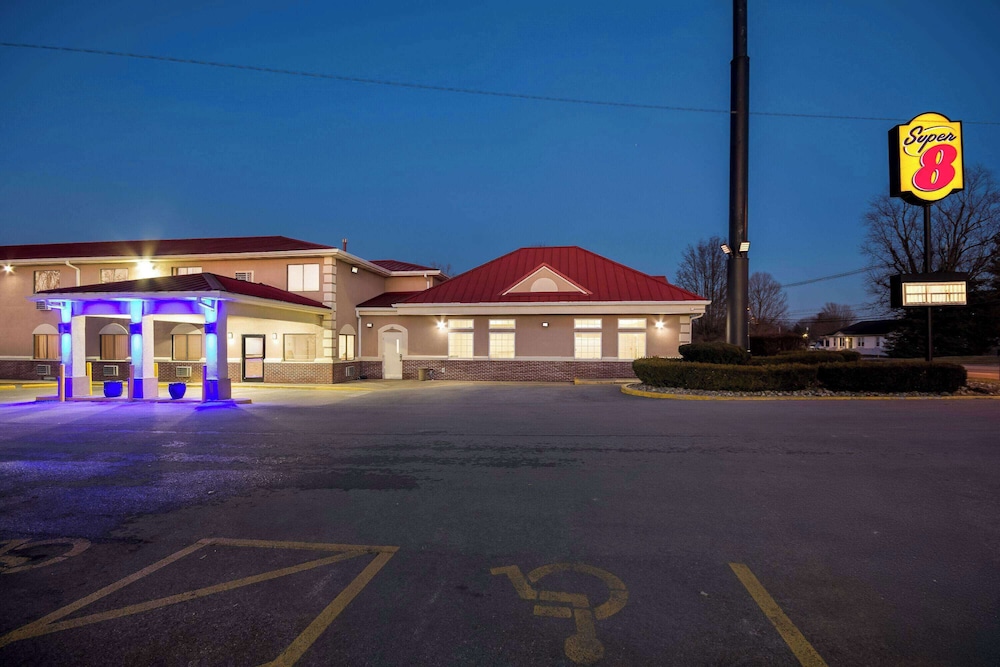 Super 8 by Wyndham Elizabethtown 8/61