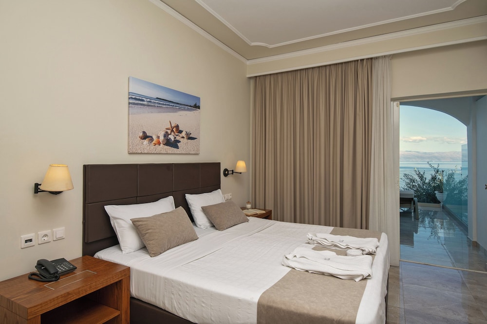 SUPERIOR, DOUBLE OR TWIN BED, SEA VIEW, TERRACE