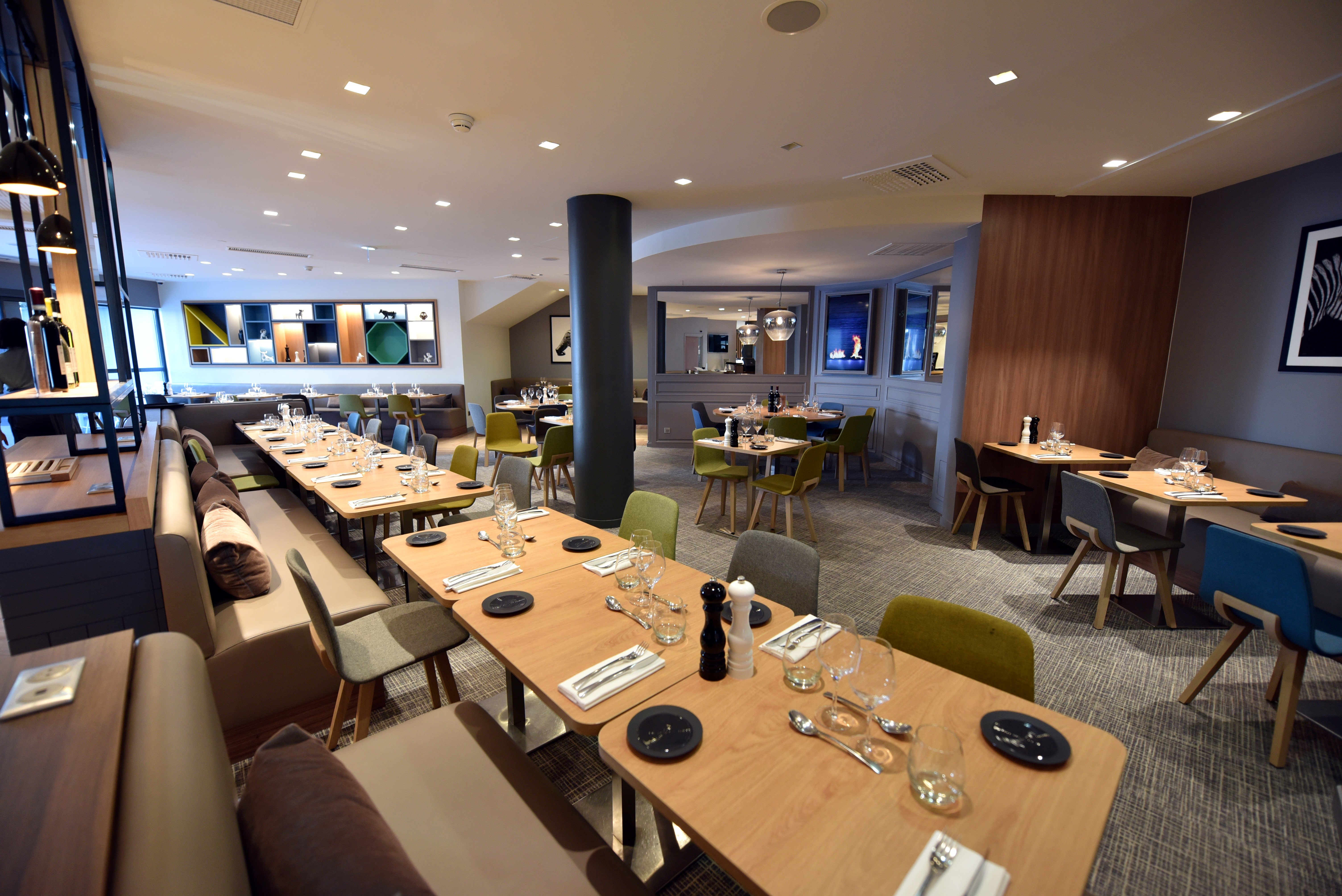Holiday Inn Dijon 48/75