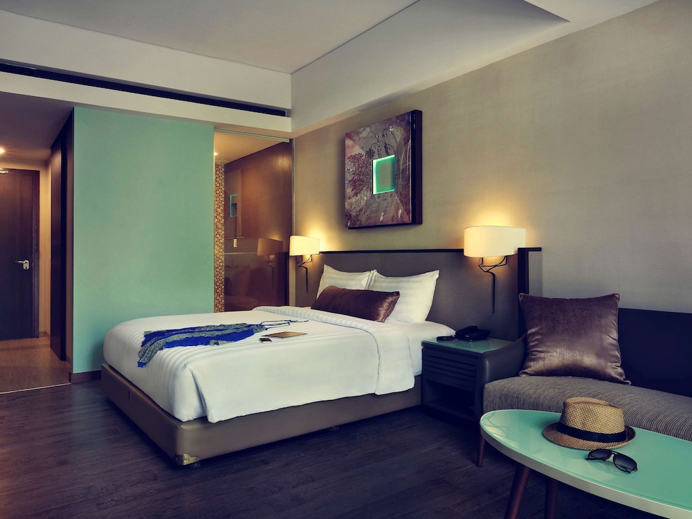MERCURE BALI LEGIAN 27/75