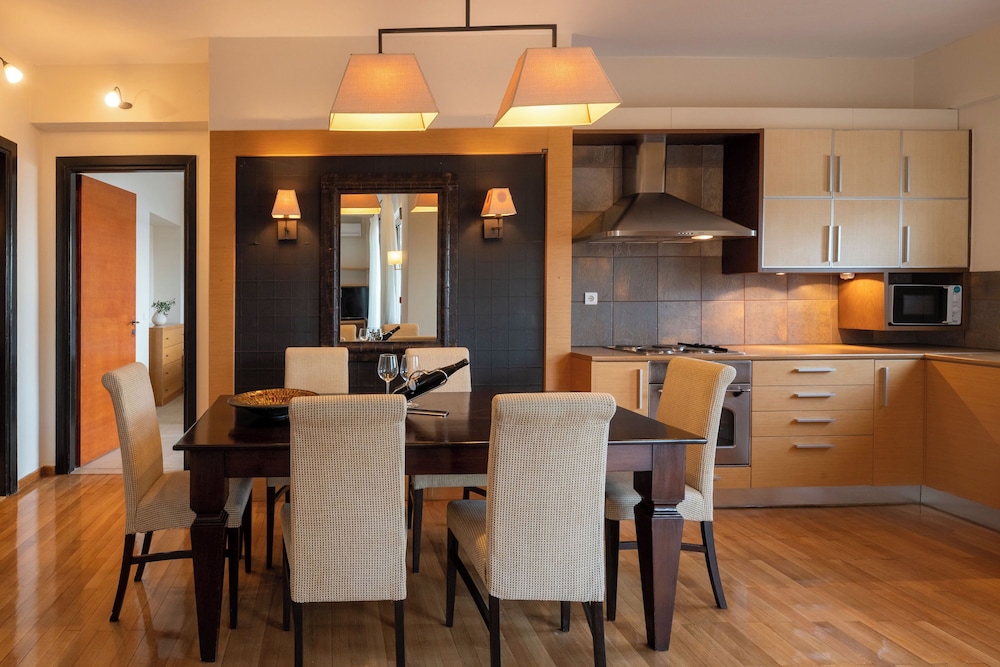 Pleiades Luxurious Villas 36/48