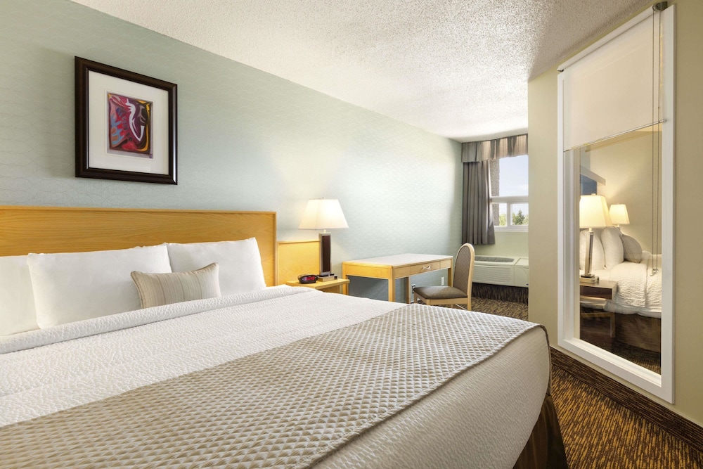 Days Inn Vermilion 9/33