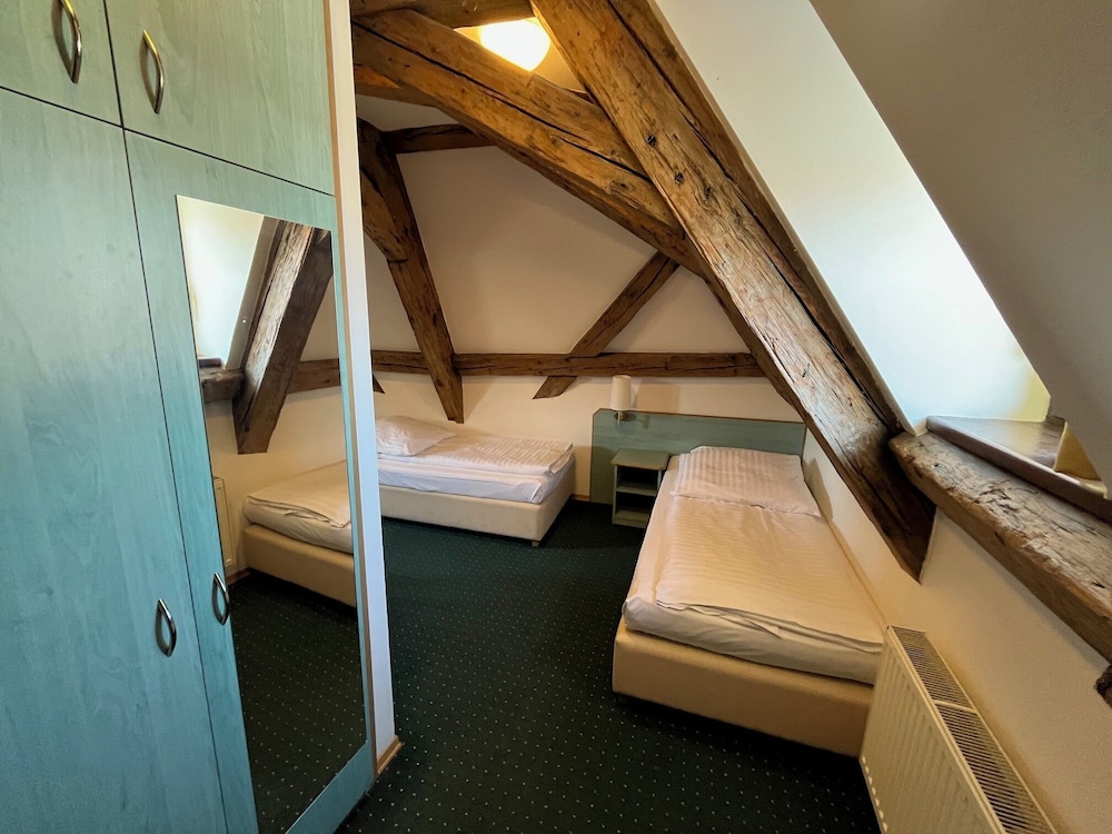 Hotel Adalbert 36/69