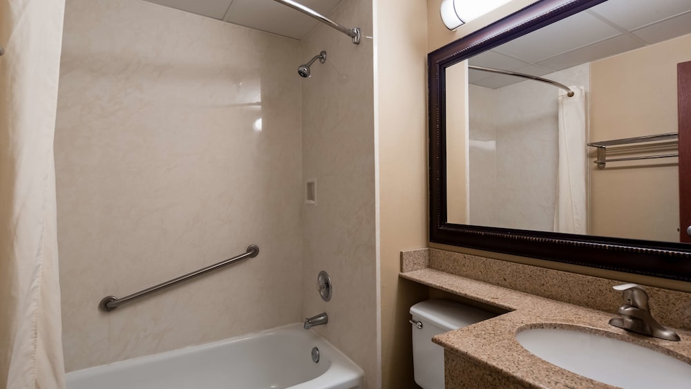 Best Western Fort Washington Inn 21/69