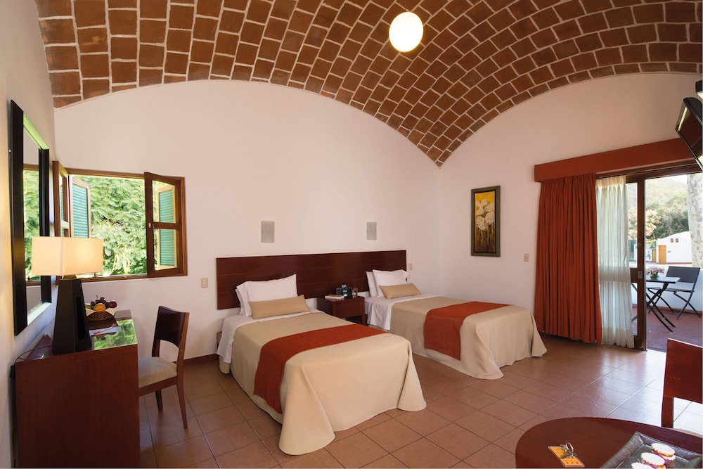 Hotel Las Dunas 8/25