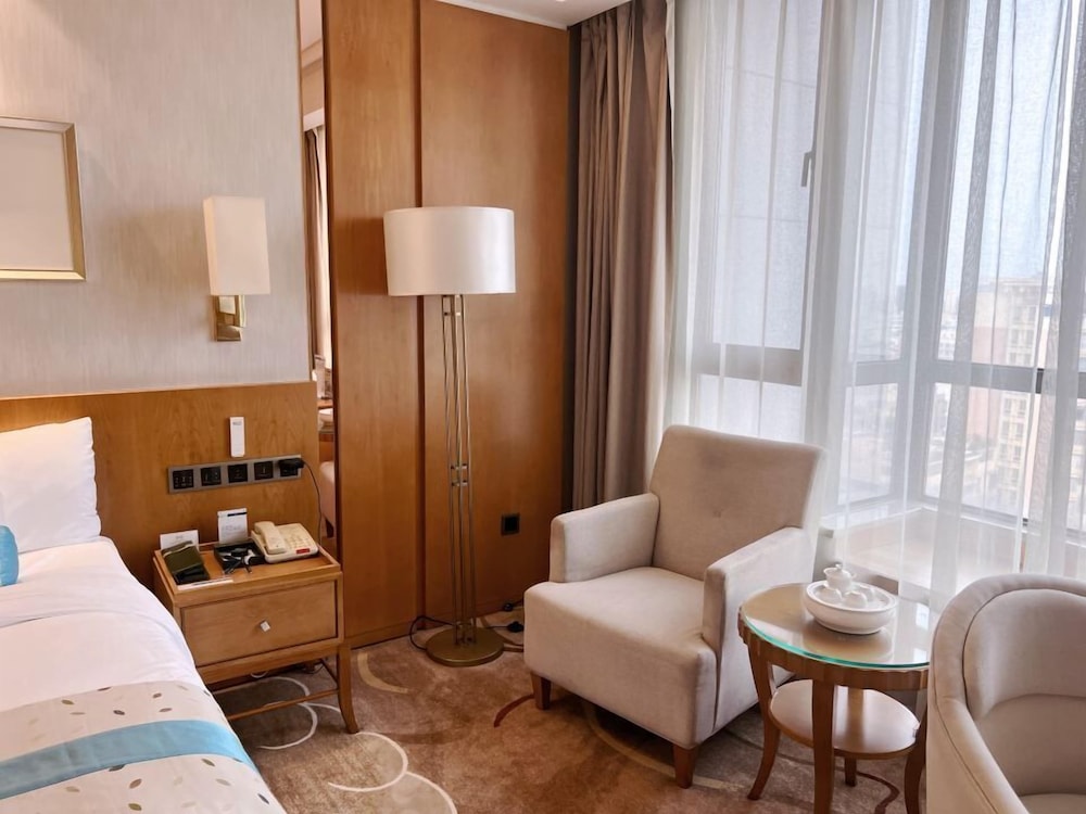 Menshine Gloria Plaza Hotel Shantou 50/50