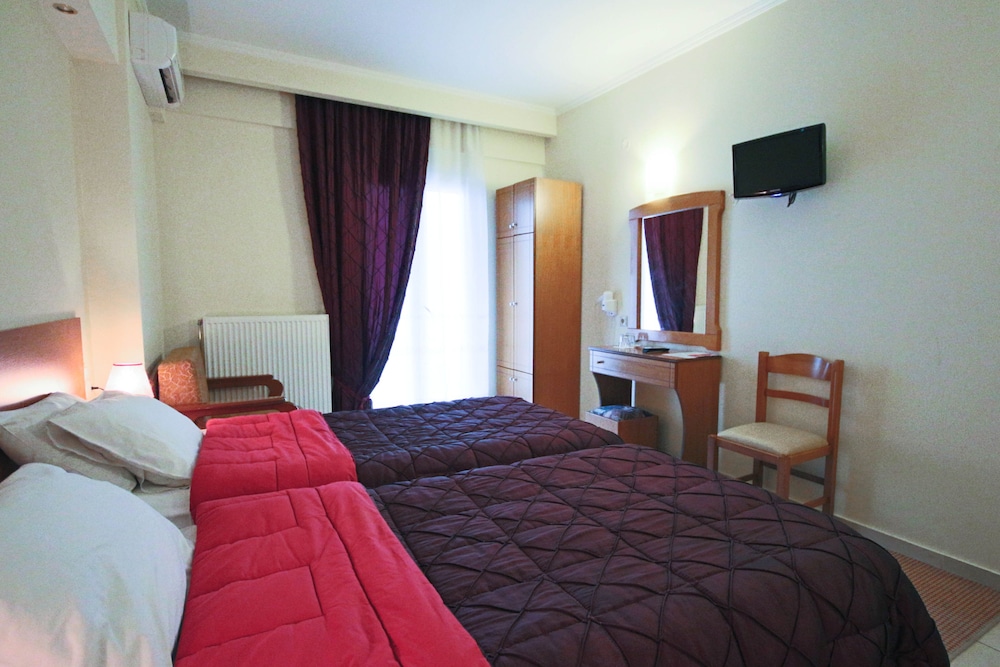 ALEXIOU HOTEL 7/42