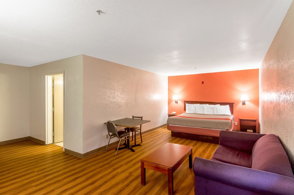Motel6 Oklahoma City, OK 37/55