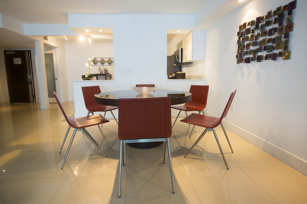 Beach Haus Bal Harbour 63/76