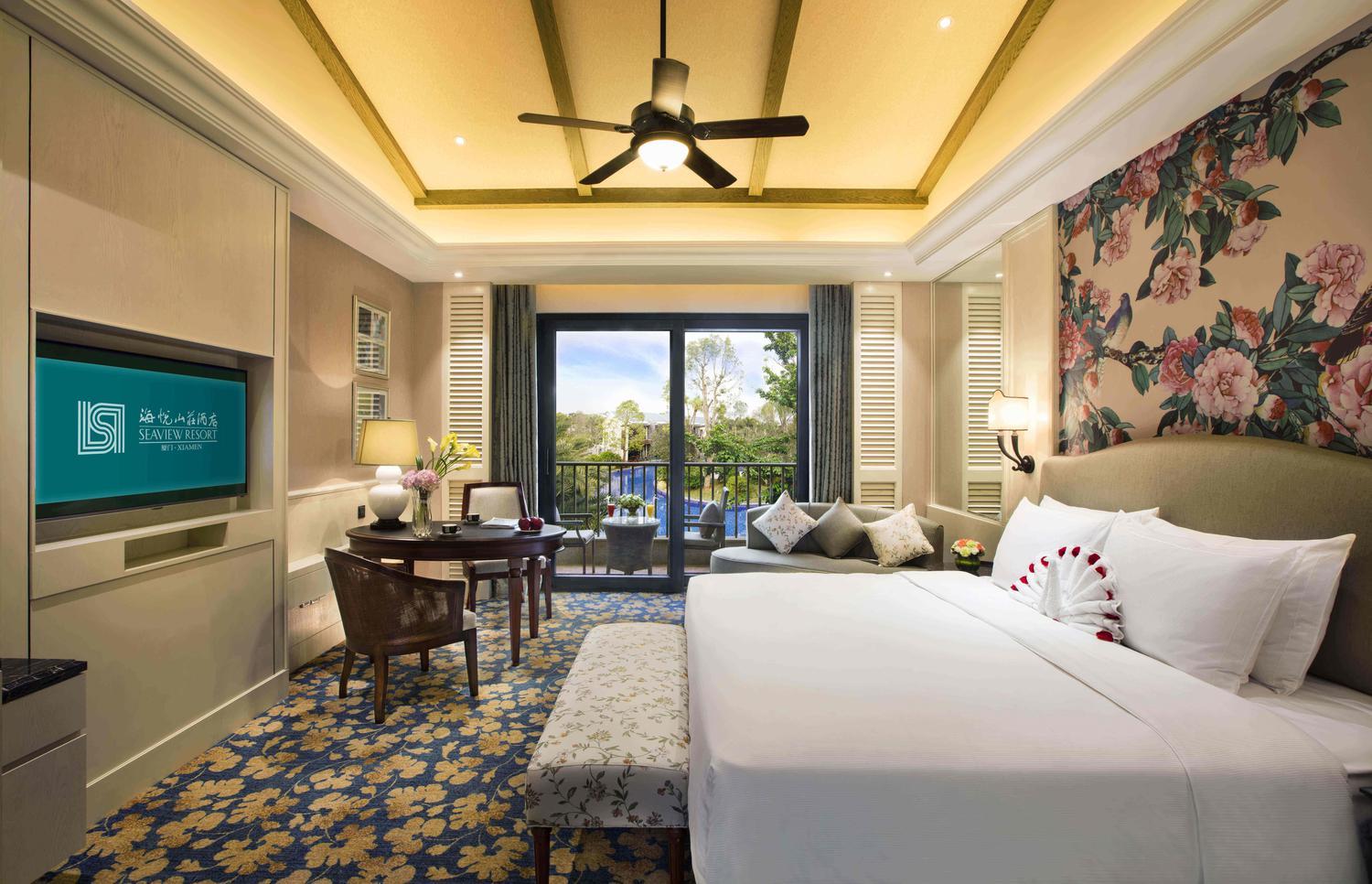 Deluxe Pool View King Size Bedroom Spa Villa