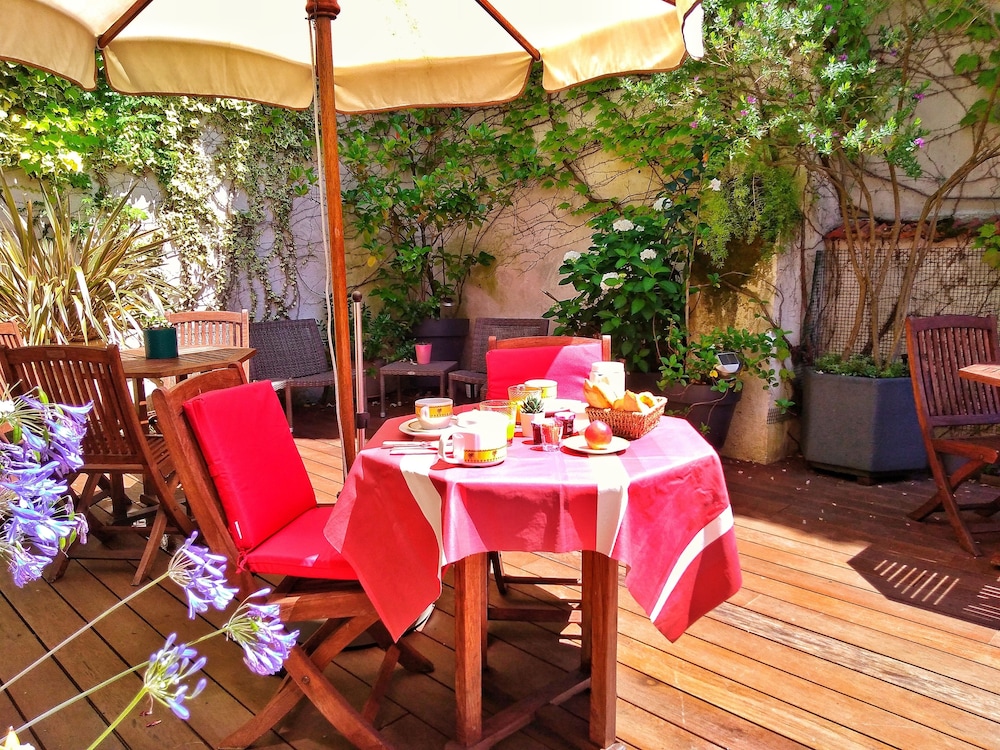 Hotel La Marisa 56/70