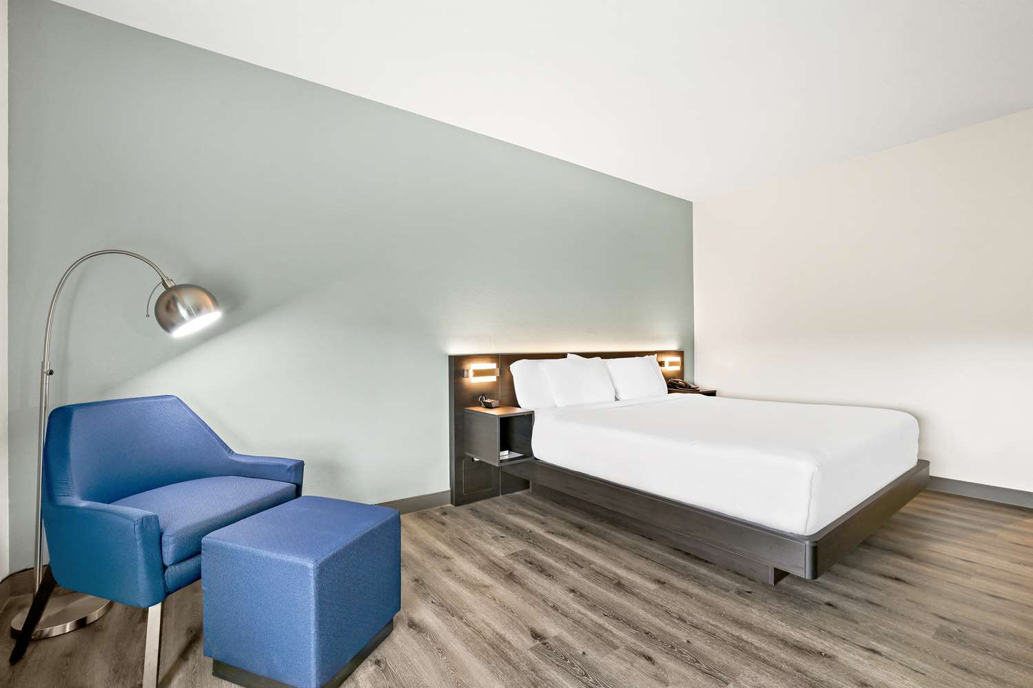 Room, King Bed