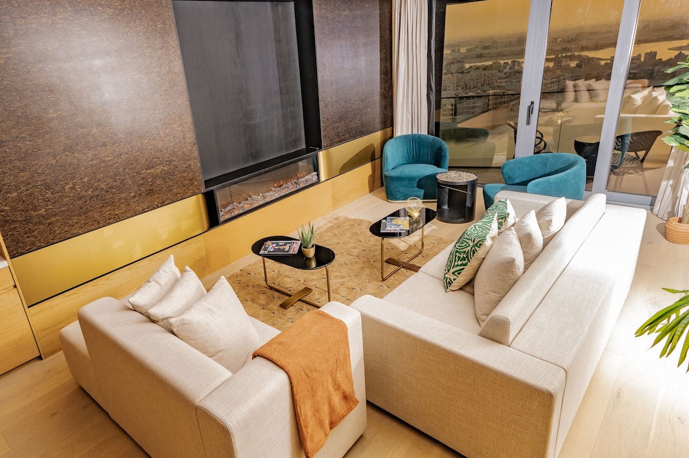 The House Hotel AL Khiran 15/33