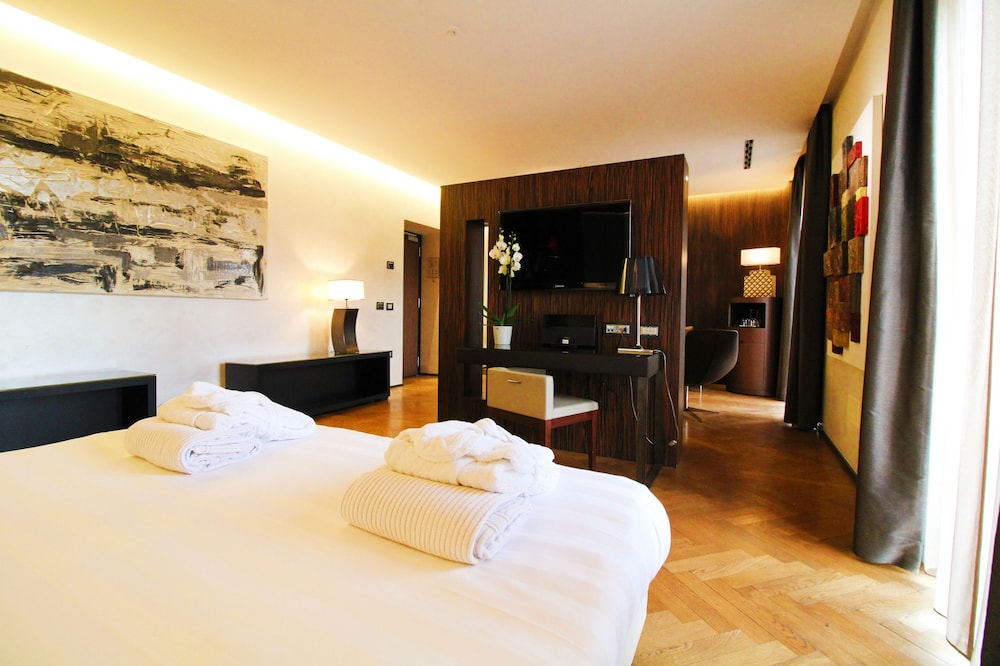 Divina Luxury Hotel 18/55