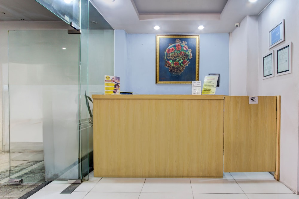 Lobby at Hotel O Tegal near near Pacific Mall Tegal formerly Hugo Suites Family, TEGAL
