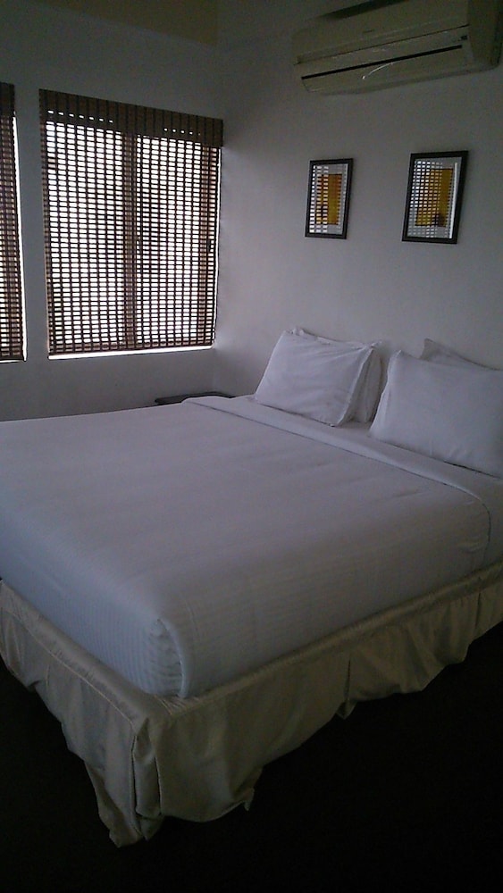 PERFECT HAVEN-EGMORE 6/24