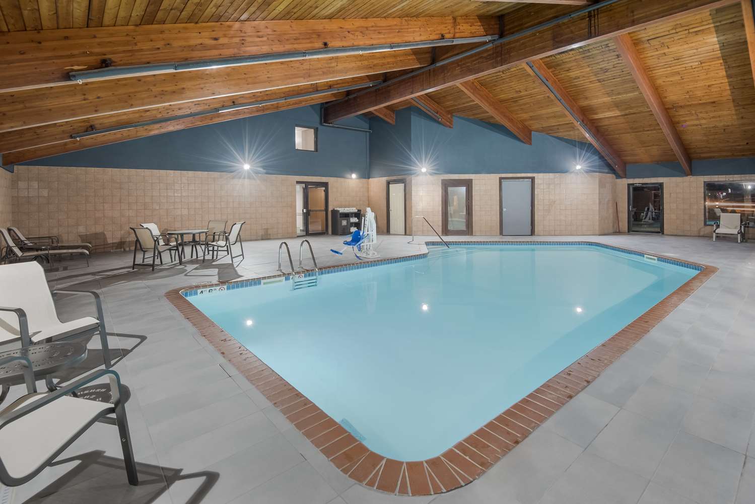 Best Western Fort Wayne I-69 North 26/45