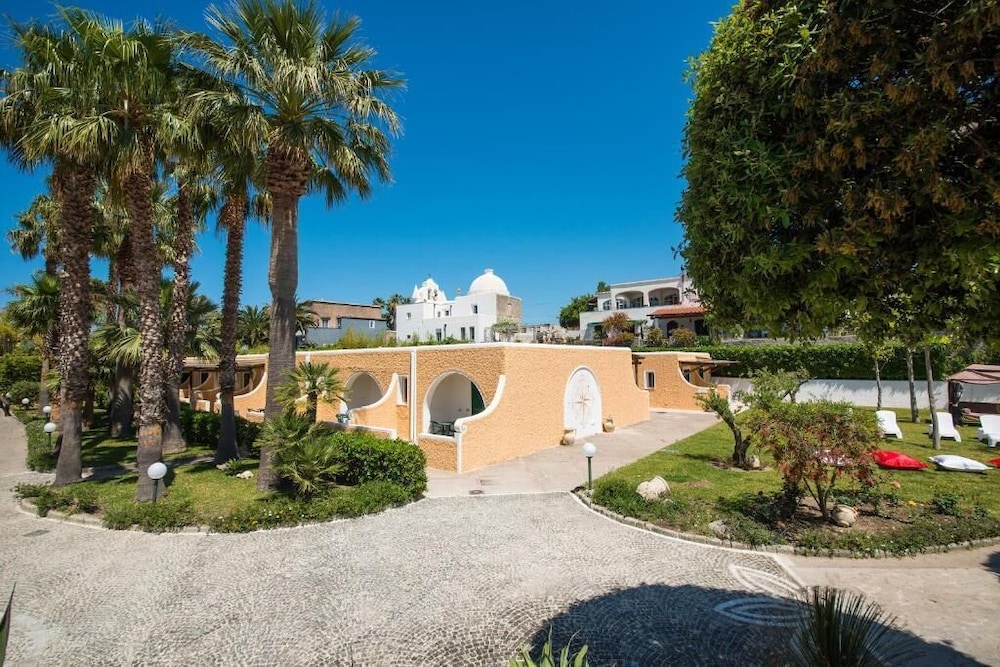 Hotel Parco Delle Agavi 37/45