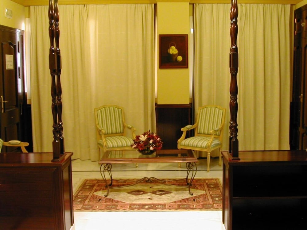 Hotel Las Acacias 7/42