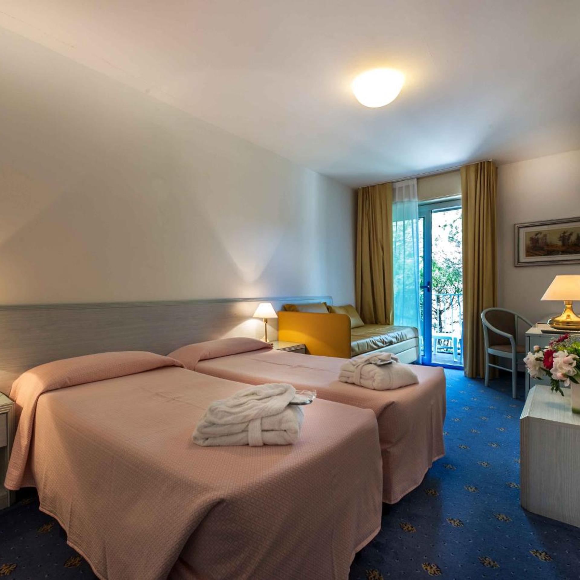Room, Triple, 2 Terraces