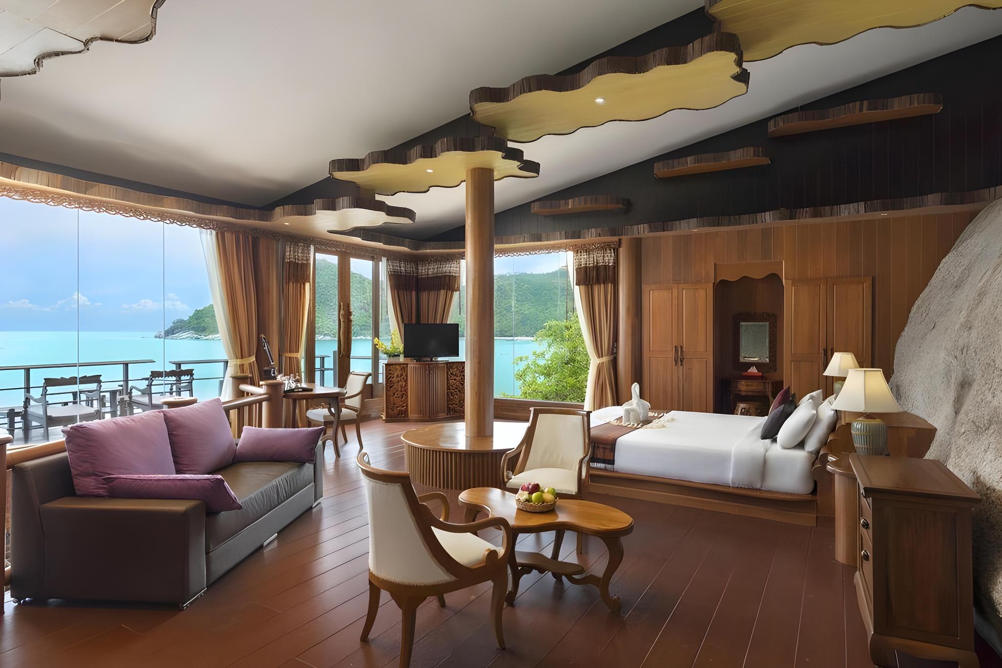Presidential, Pool, Suite, King Bed, Sea View