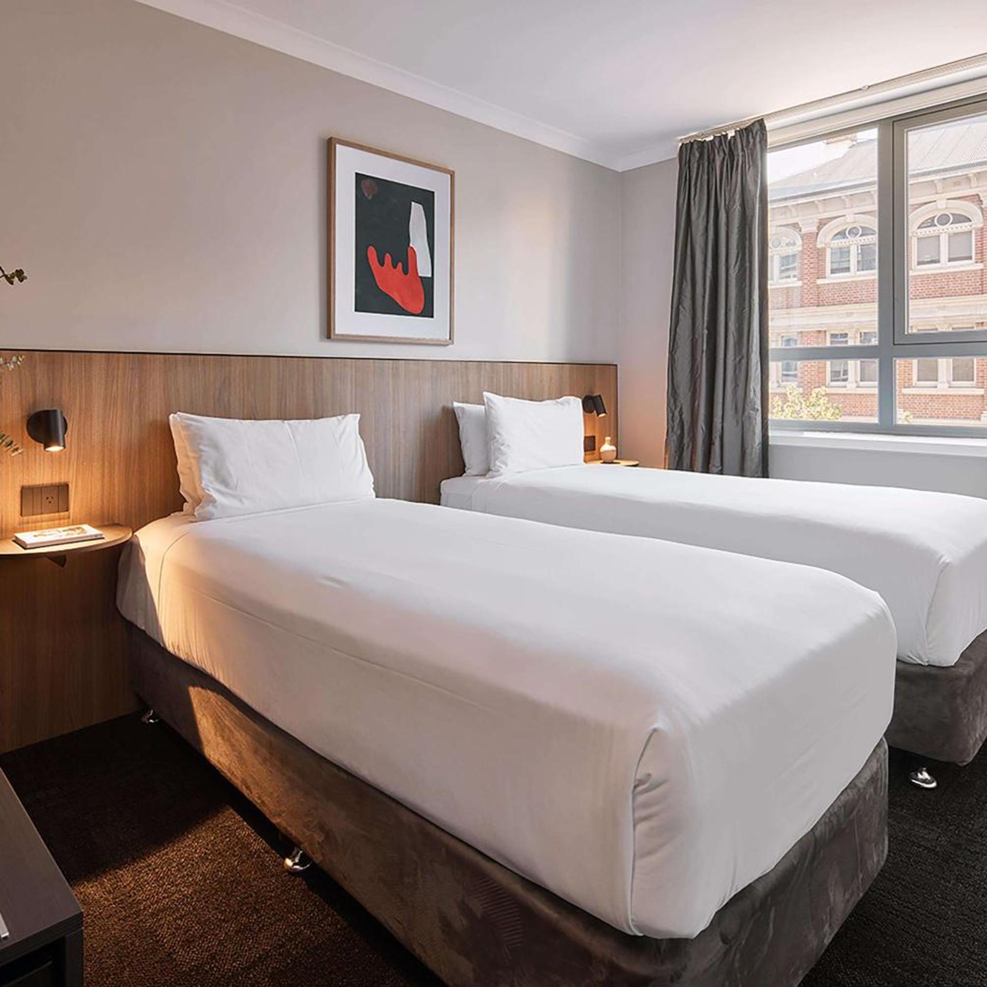 Petite, Single Bed