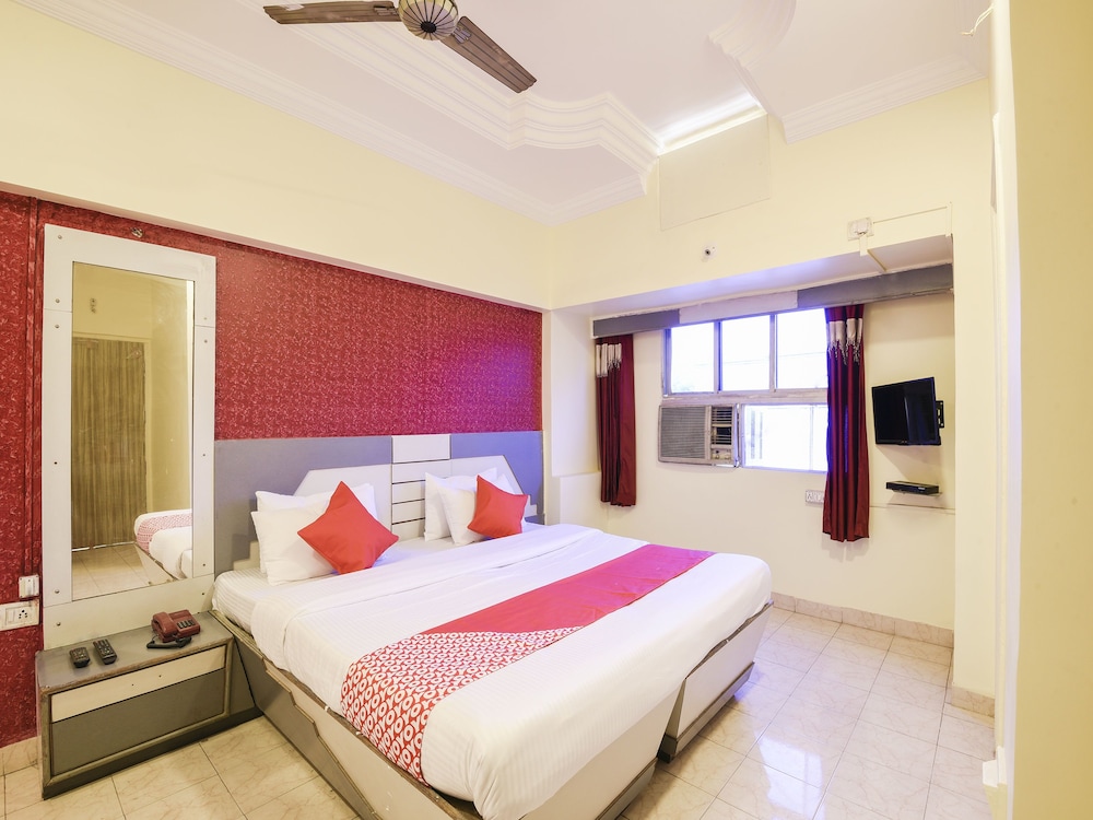 Oyo 12273 Hotel Indraprastha 10/16
