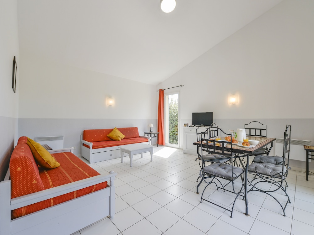 Residence Vacanceole Sun Hols Les Rives du Lac 24/68