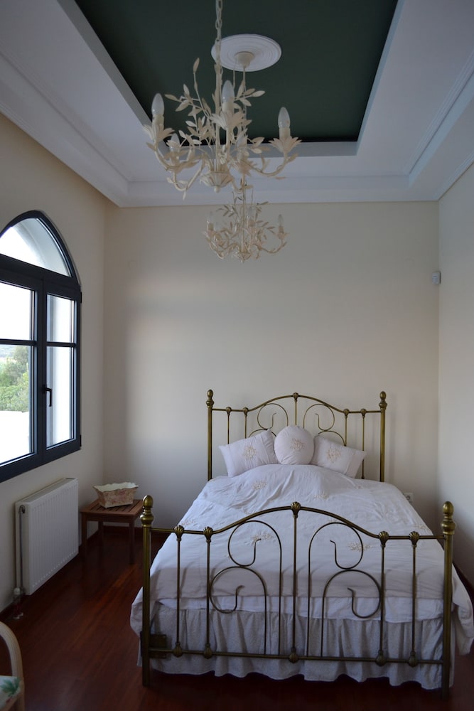 Mikamas Villa 14/45