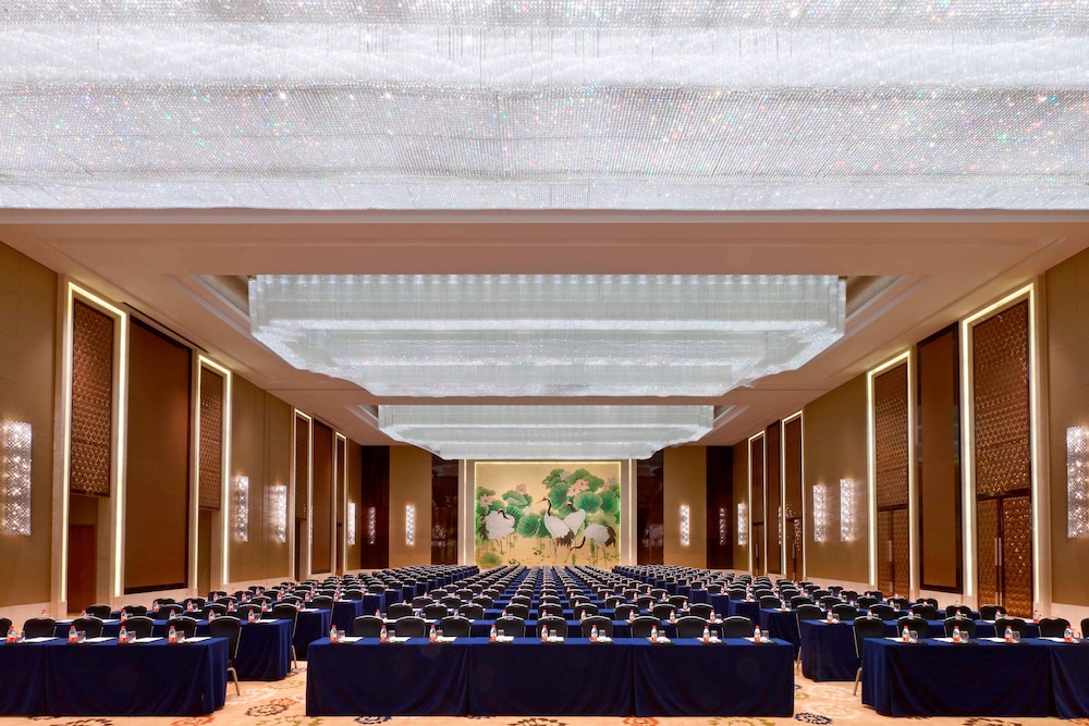 Sheraton Daqing Hotel 37/38
