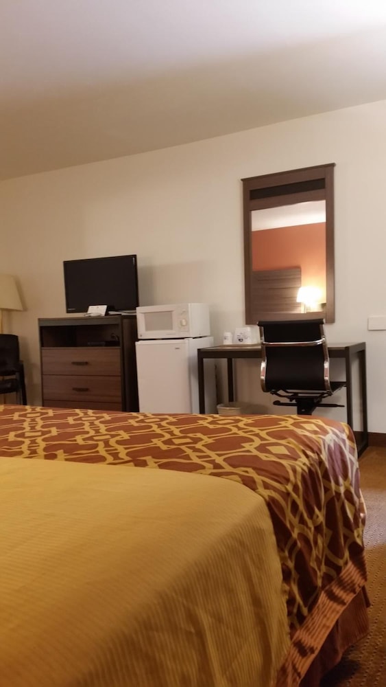 Americas Best Value Inn Liberal 8/30