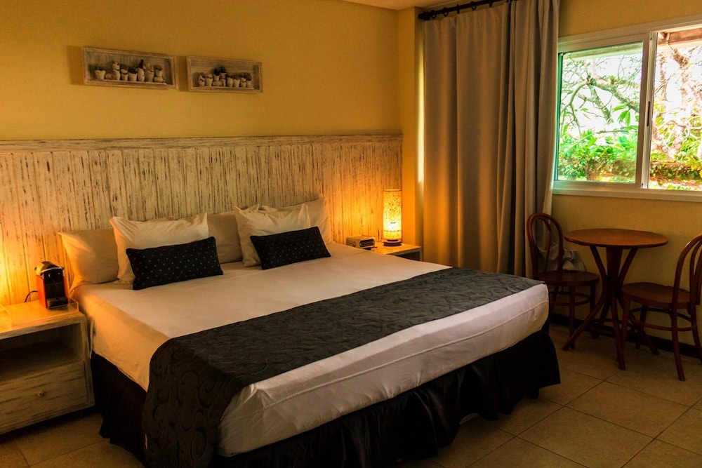 Farol de Itapuã Praia Hotel 8/50