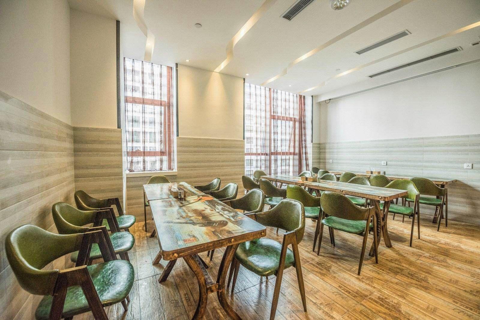 Lavande Hotels Chongqing Tongliang Gas Building 74/78