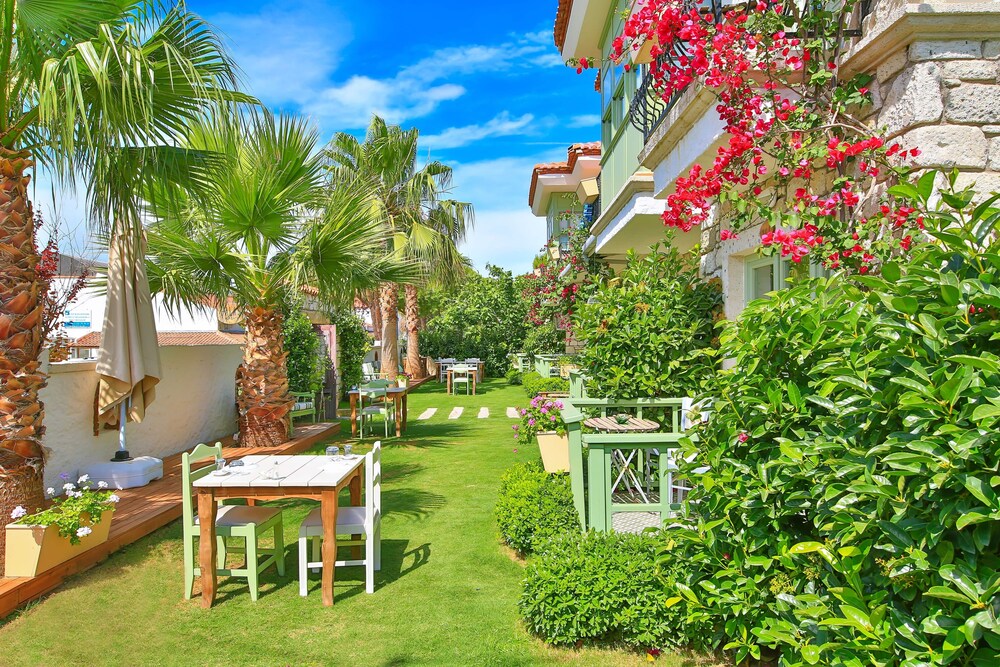 Palas Alacati - Adults Only 35/50