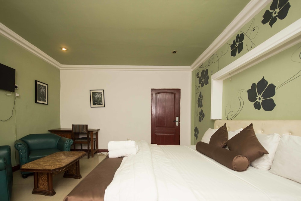 Niagara Hotel 28/68