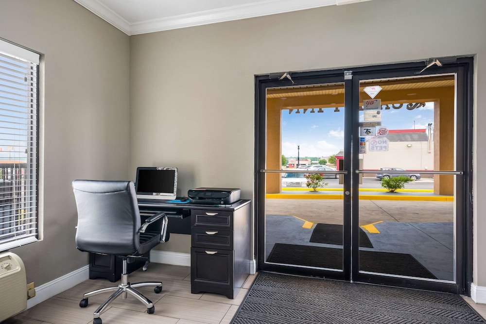 Quality Inn Cullman I-65 Exit 310 27/30