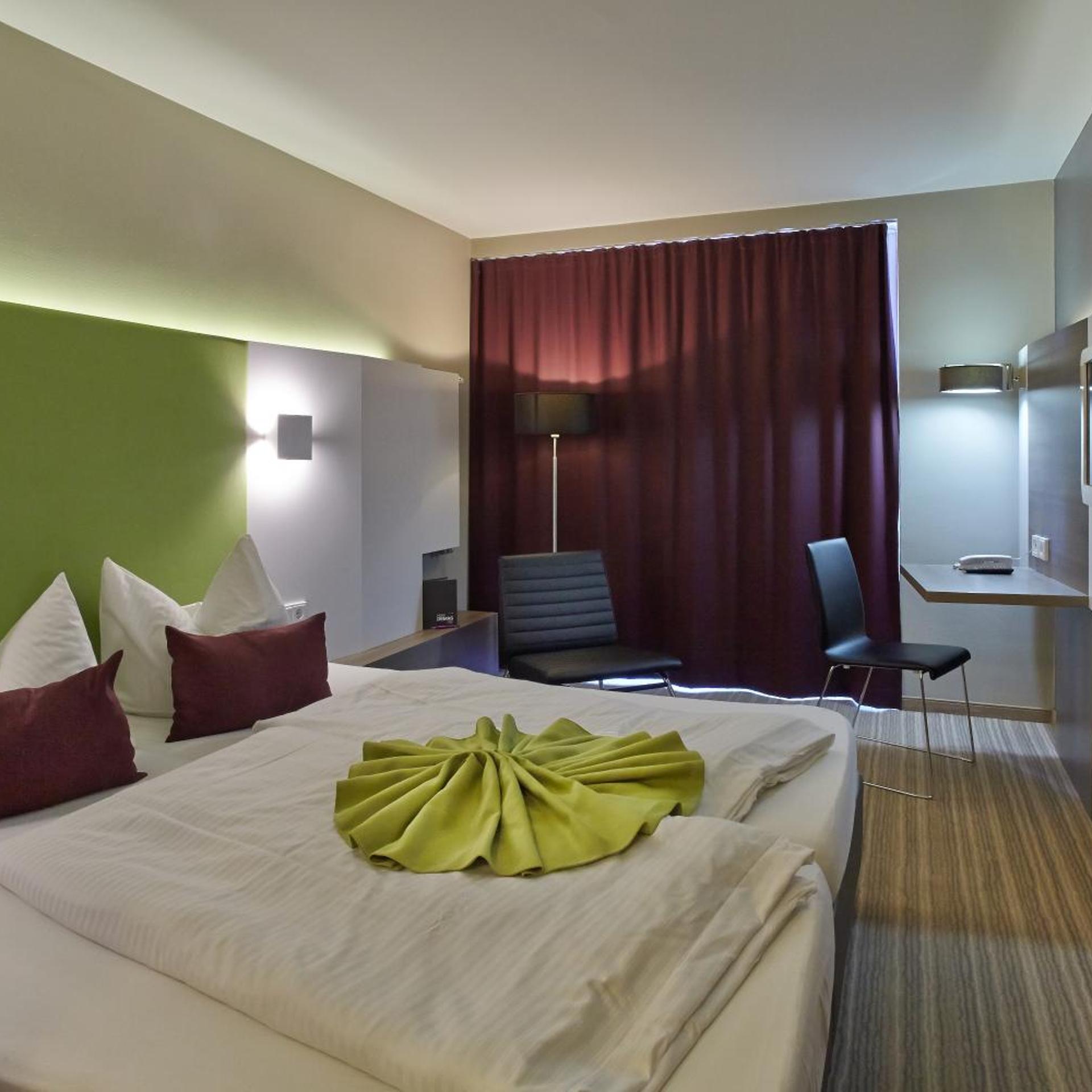 Business, King Bed