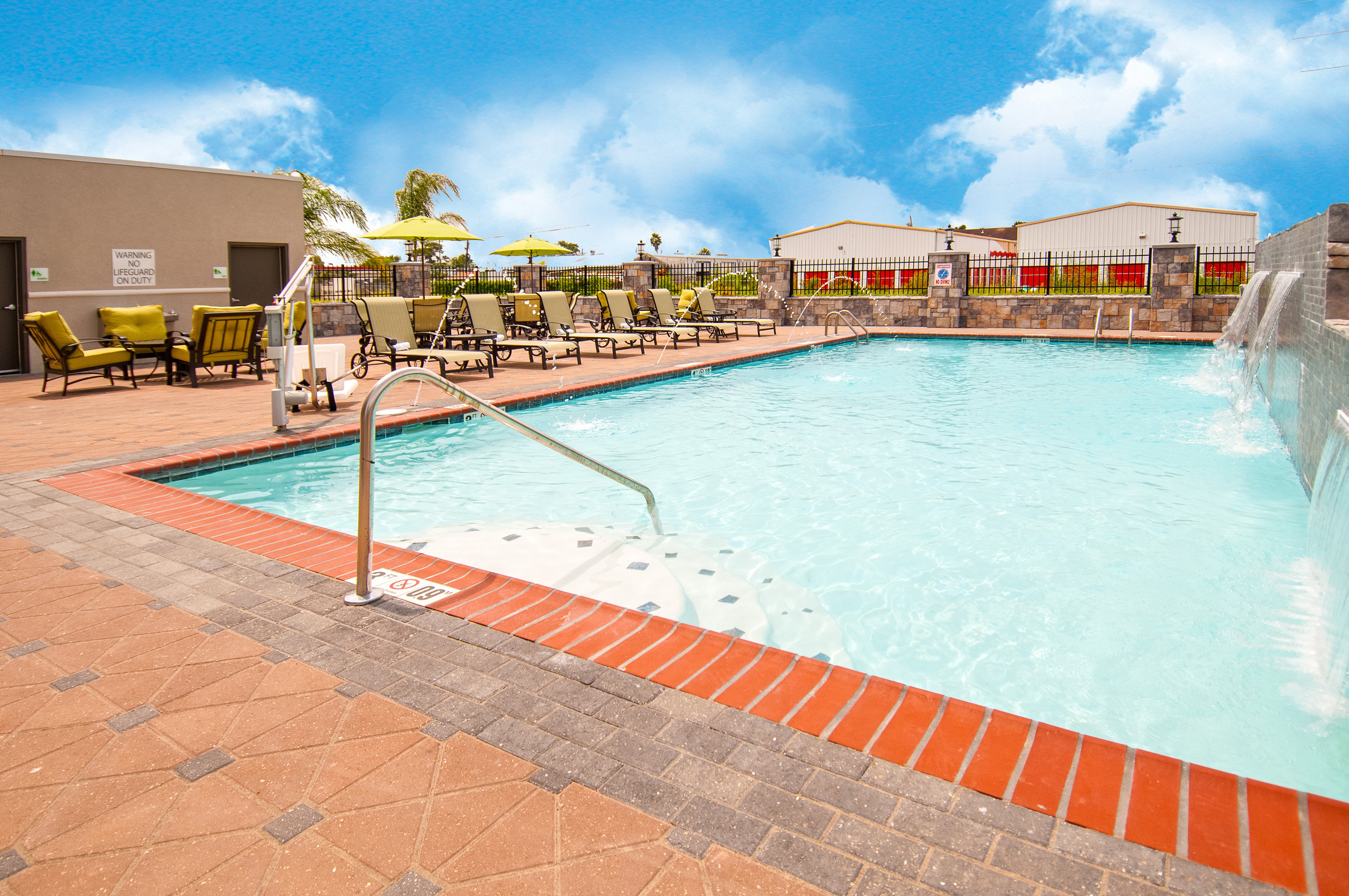 HOLIDAY INN NEW ORLEANS AIRPORT NORTH 26/62