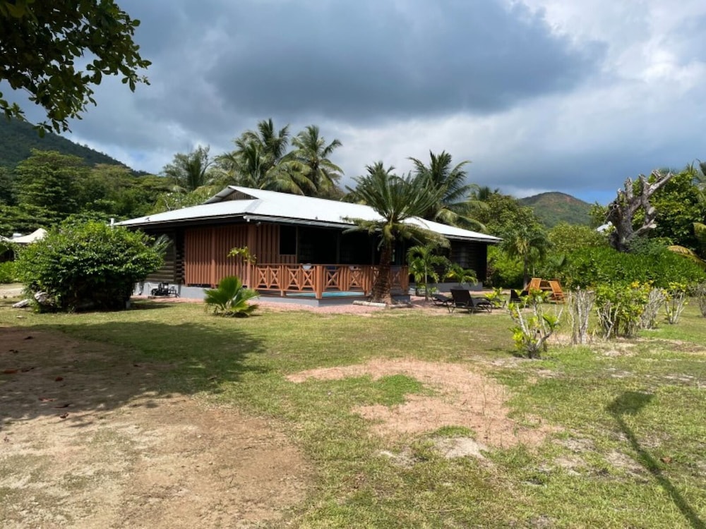 Heliconia Grove 41/46